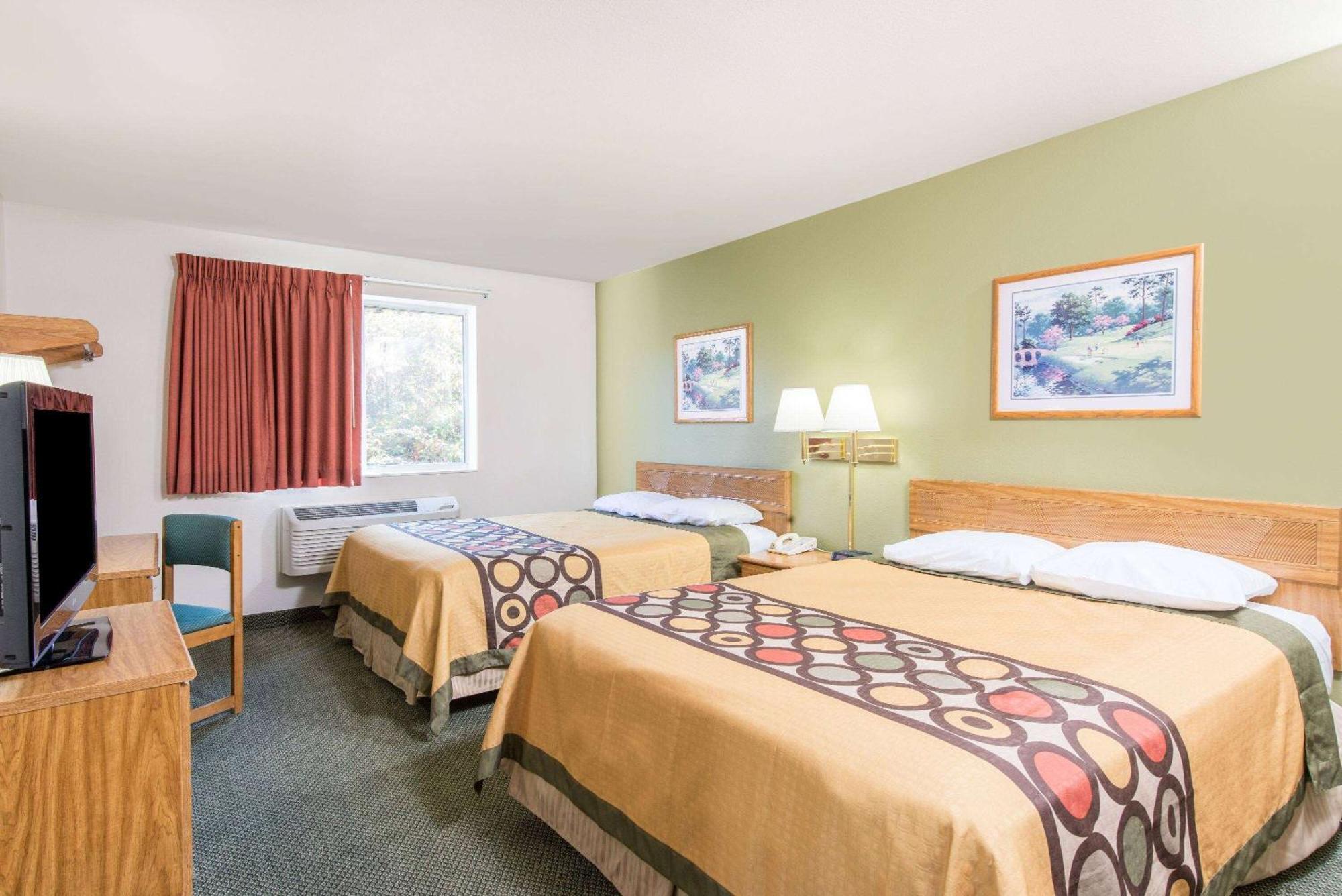Hotel Super 8 By Wyndham West Middlesex/Sharon Area Esterno foto